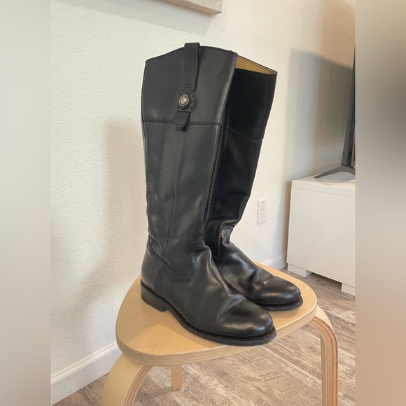 Frye Melissa Seam Boot - Picture 5 of 9